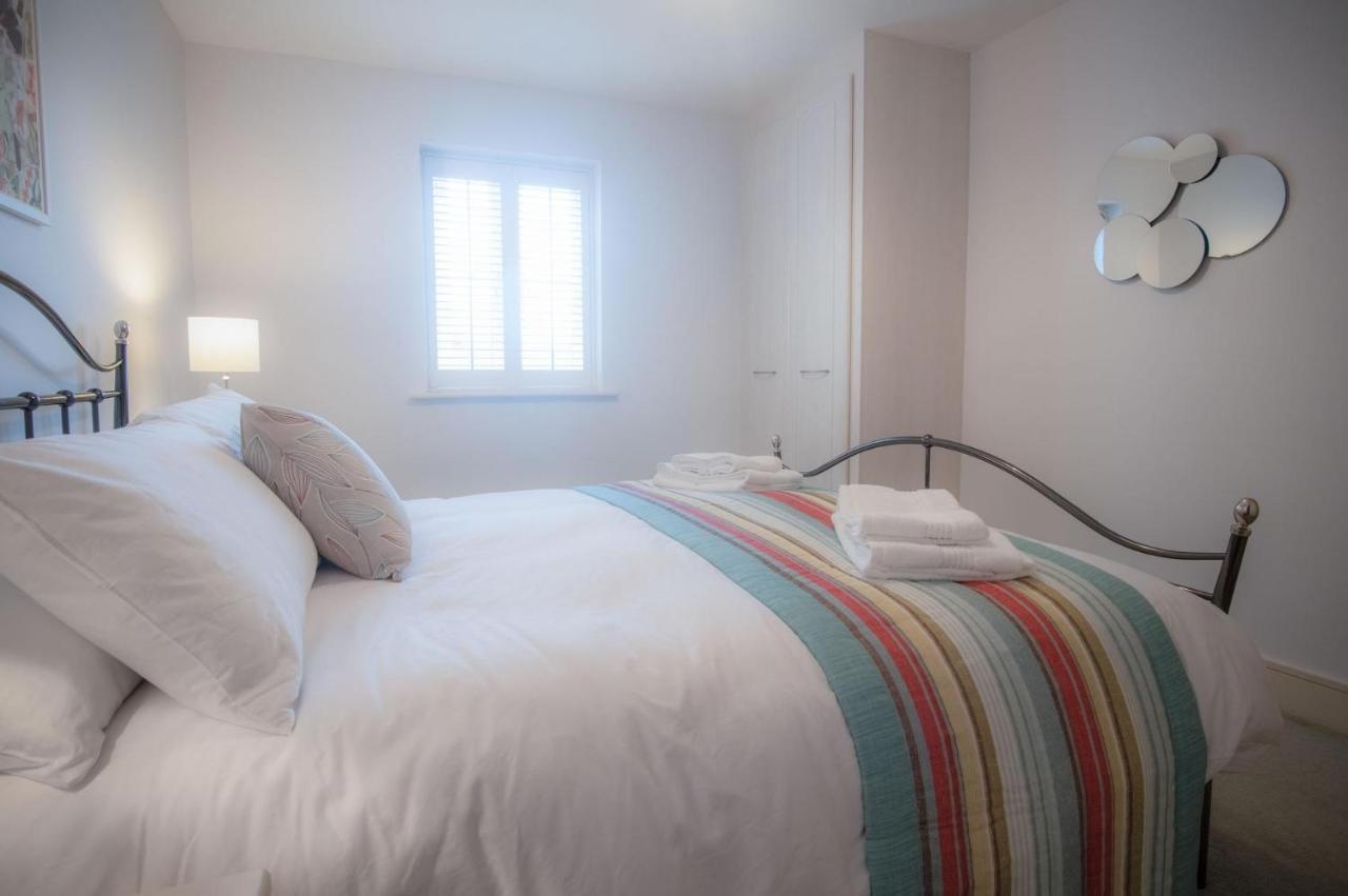 Minarvon - 2 Bedroom Apartment - 손더스풋 외부 사진