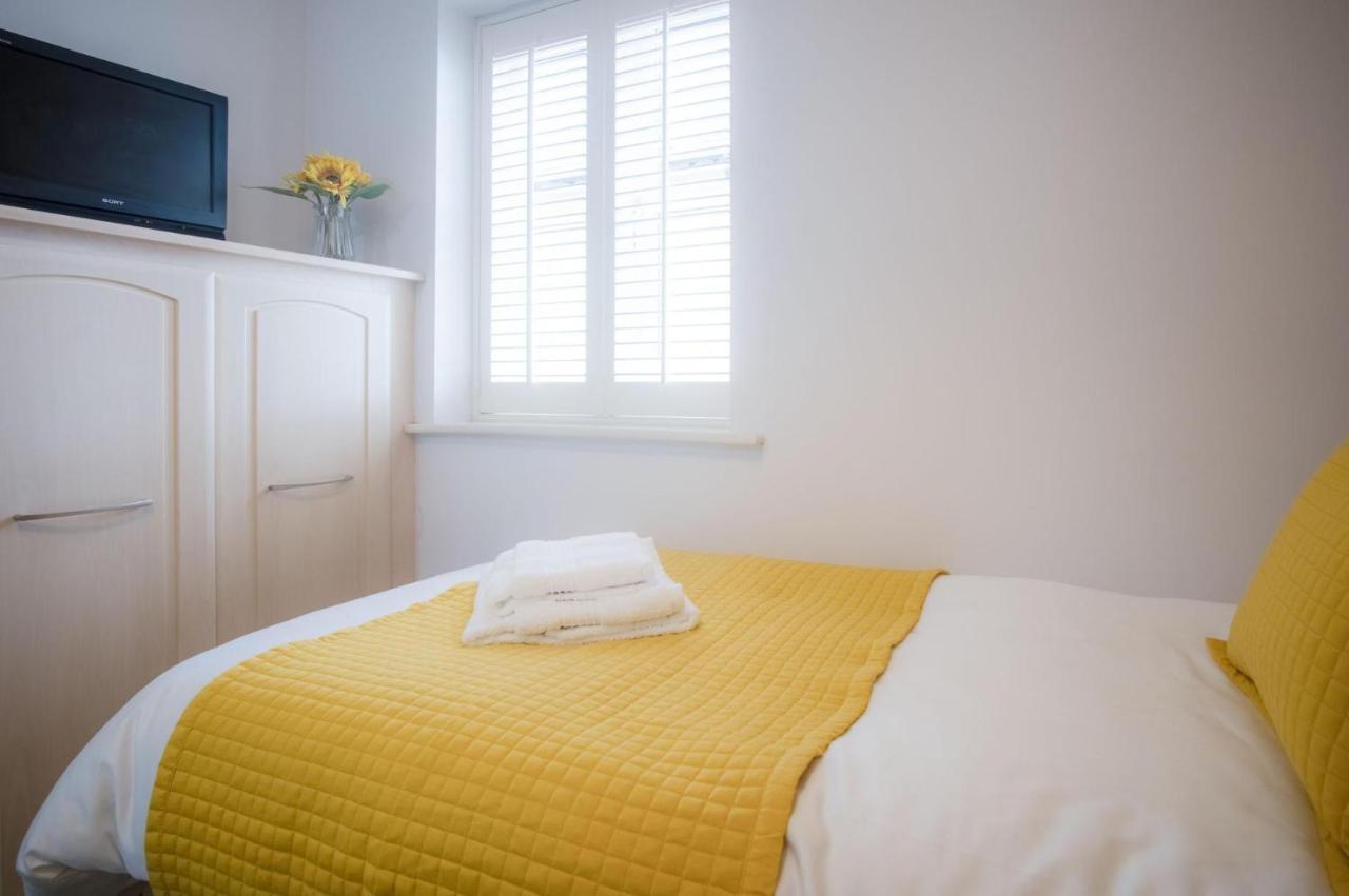 Minarvon - 2 Bedroom Apartment - 손더스풋 외부 사진